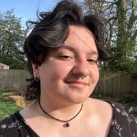 Sitter Profile Image: Isabella B.