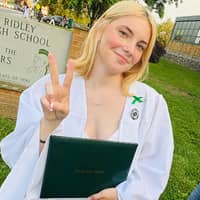 Sitter Profile Image: corinne j.