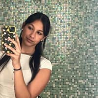 Sitter Profile Image: Zorinely C.