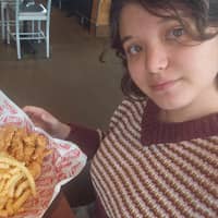 Sitter Profile Image: Kaylee P.