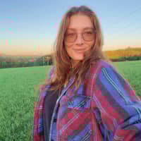 Sitter Profile Image: Kayli F.