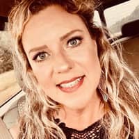 Sitter Profile Image: Summer J.