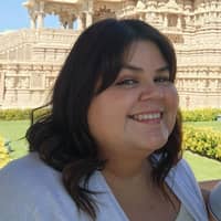 Sitter Profile Image: Ruth B.