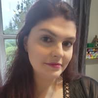 Sitter Profile Image: Manon C.