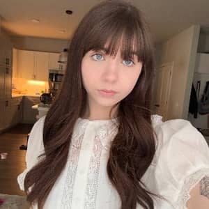 Sitter Profile Image: Sarah W.