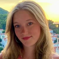 Sitter Profile Image: Lexi C.