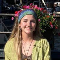 Sitter Profile Image: Emma A.