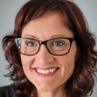 Sitter Profile Image: Roseanna M.