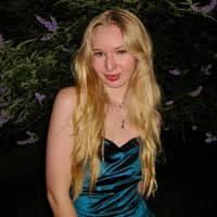 Sitter Profile Image: Hannah B.