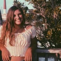 Sitter Profile Image: Hannah K.