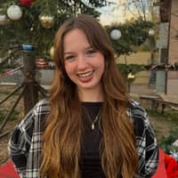 Sitter Profile Image: Lauren H.