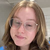Sitter Profile Image: Hailey R.