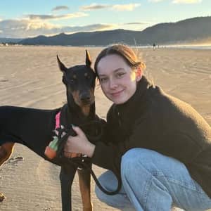 Sitter Profile Image: Madison L.