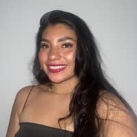 Sitter Profile Image: Linda V.