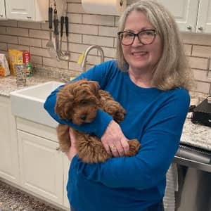 Sitter Profile Image: Linda M.