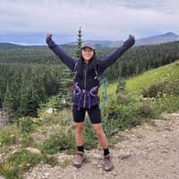 Sitter Profile Image: Isabelle F.