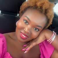 Sitter Profile Image: Malia R.