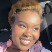 Sitter Profile Image: Malia R.