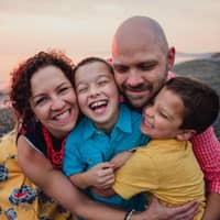 Sitter Profile Image: Lindsey A.