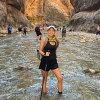 Sitter Profile Image: Claire B.