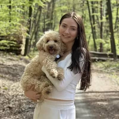 Sitterprofilbild: Eileen Felice H.