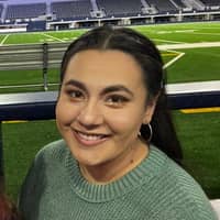 Sitter Profile Image: Nidia E.