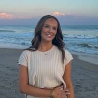 Sitter Profile Image: Meadow J.