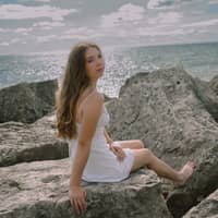 Sitter Profile Image: Sydney H.