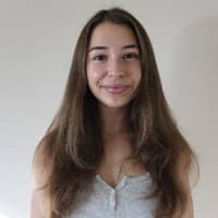 Sitter Profile Image: Isabela R.