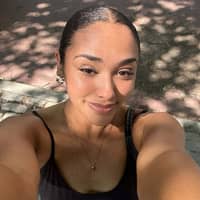 Sitter Profile Image: Stephanie W.