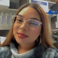 Sitter Profile Image: Hillary S.