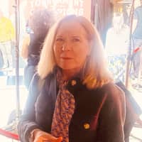 Sitter Profile Image: Lauraine G.