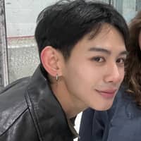 Sitter Profile Image: Phe T.