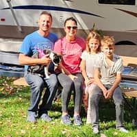 Sitter Profile Image: Bruno & Andrée-Anne L.