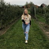 Sitter Profile Image: Anna J.