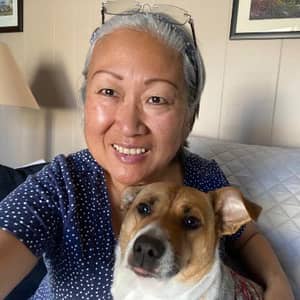 Sitter Profile Image: Akemi R.