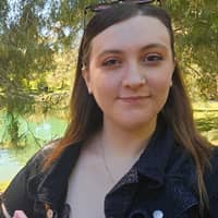 Sitter Profile Image: Shea M.