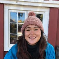 Sitter Profile Image: Jinny L.