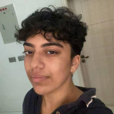 Photo de profil du pet sitter : MEERAB F.