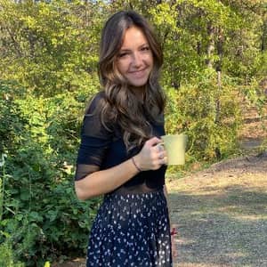 Sitter Profile Image: Mariah S.