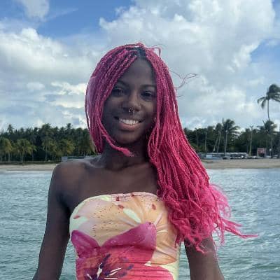 Sitter Profile Image: Precious W.