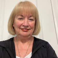 Sitter Profile Image: Deborah C.