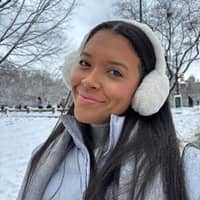 Sitter Profile Image: Ashauni Y.