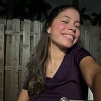 Sitter Profile Image: Maria H.