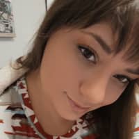 Sitter Profile Image: Laura L.