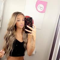 Sitter Profile Image: makennah g.