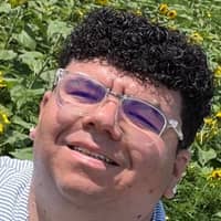 Sitter Profile Image: Alejandro L.