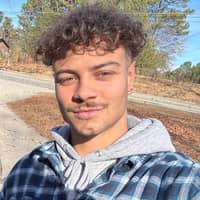 Sitter Profile Image: Darrian K.