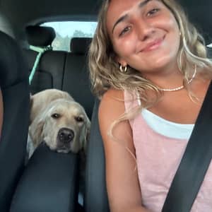 Sitter Profile Image: Claudia R.