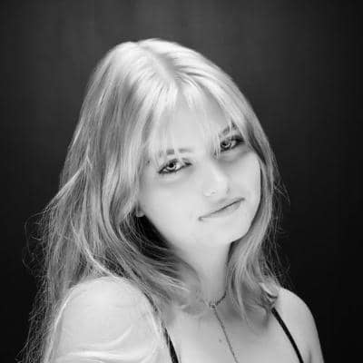 Sitter Profile Image: Alyssa Q.